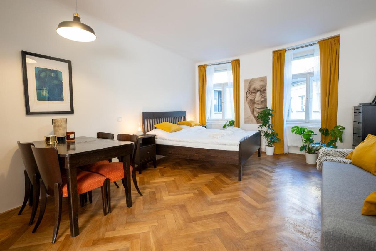 White Wolf House Hostel & Apartments Prague Luaran gambar