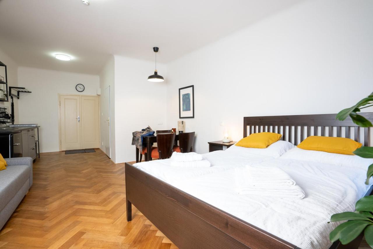 White Wolf House Hostel & Apartments Prague Luaran gambar